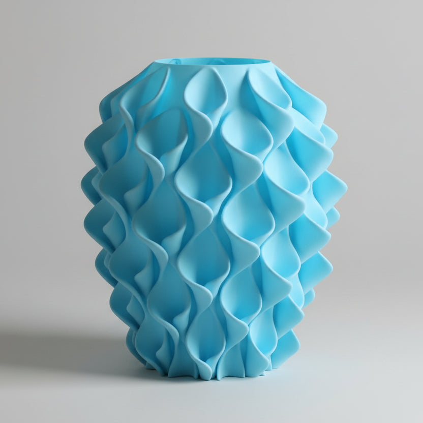 Coral vaas in mint groen op lichtgrijze achtergrond – 3D-geprint designobject met golvend coralpatroon, gerecycled PLA kunststof van Studio VormVezel