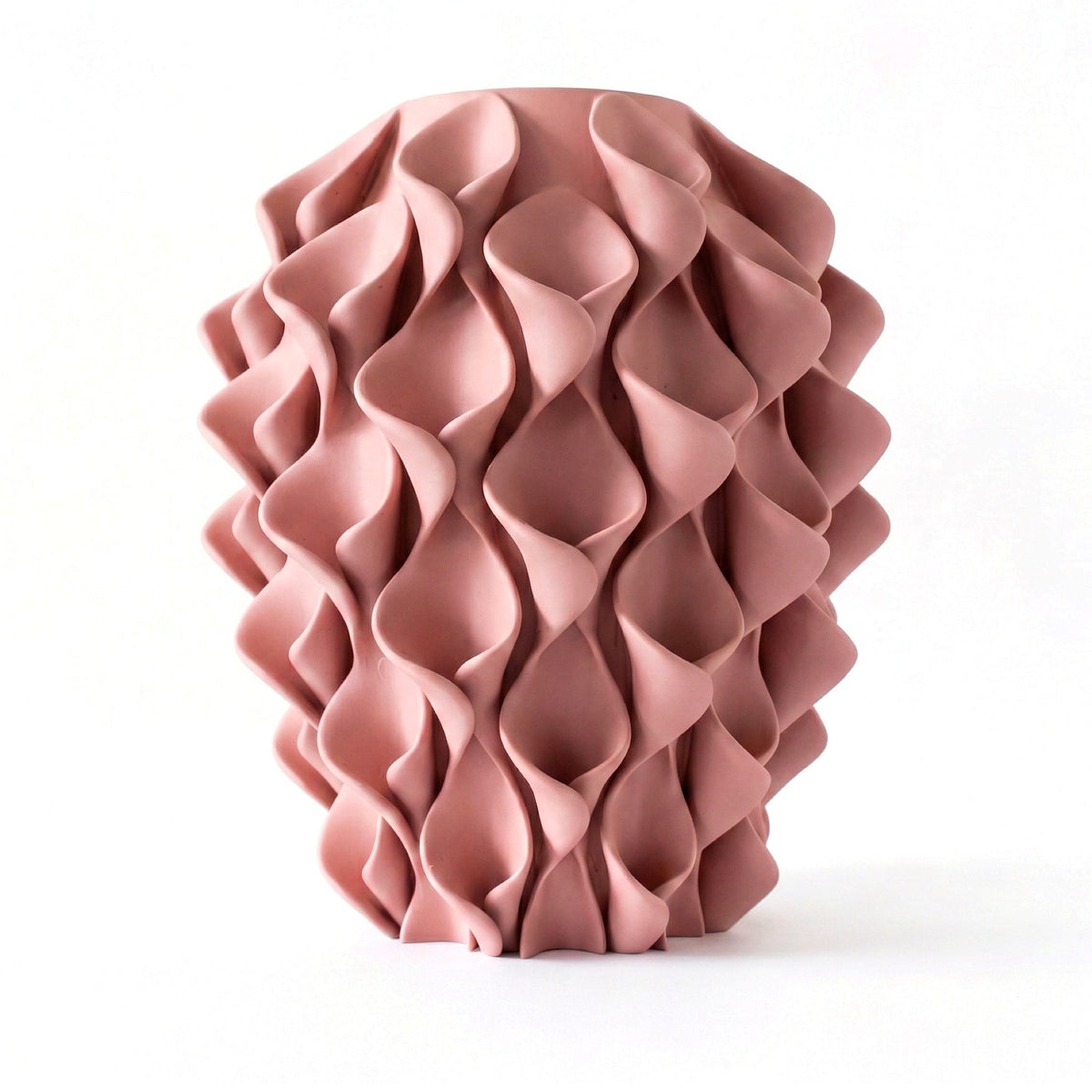 Coral vaas Oud Roze op witte achtergrond – 3D-geprint designobject van Studio VormVezel